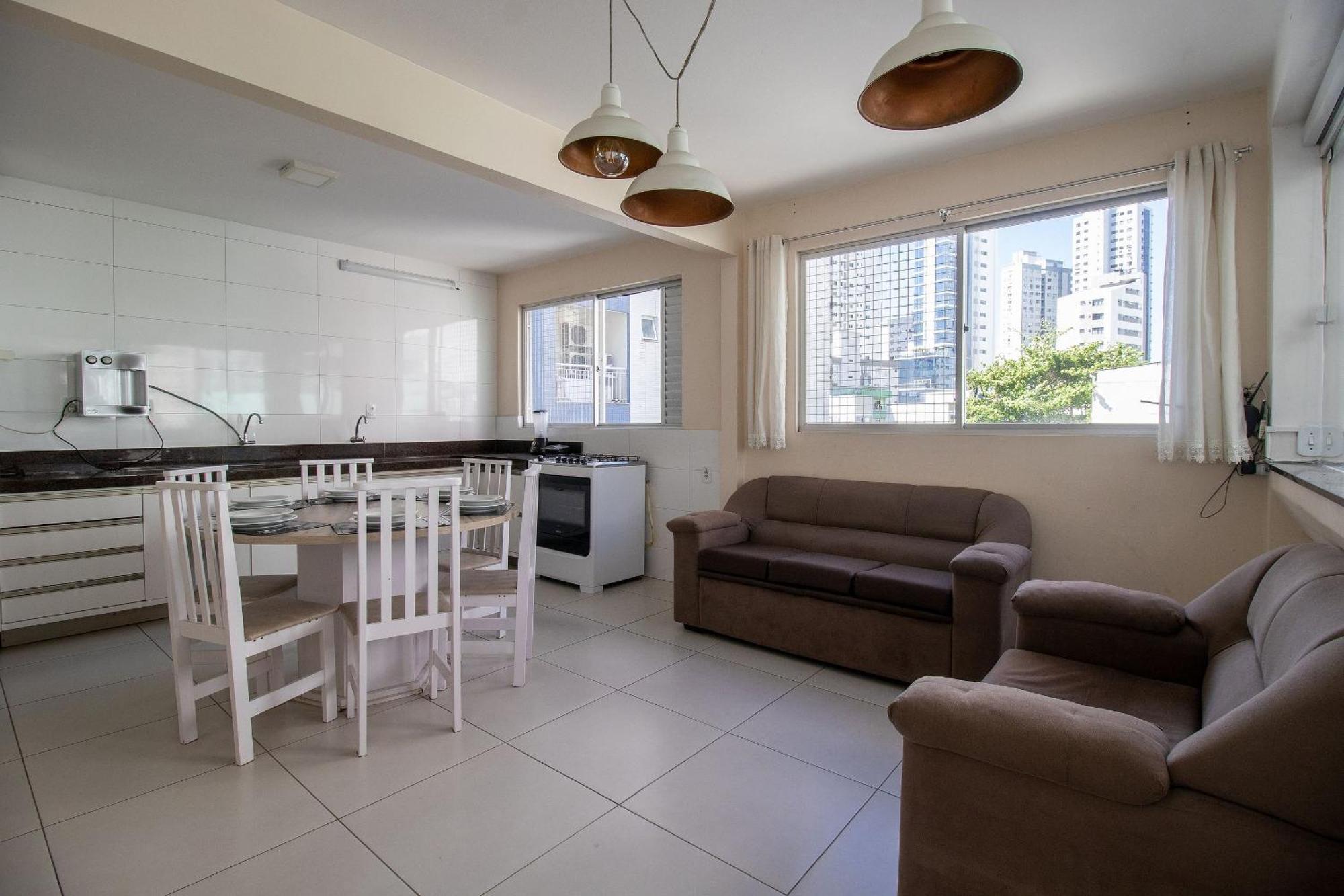 Plt41 - Sacada Ampla Com Churrasqueira, 3 Apartamento